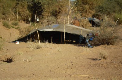Tuarežský stan, sever Mali.